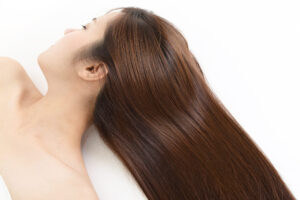 白髪染めは美容室とホームカラーで何が違う？40〜50代女性が後悔しない選び方 | MARTHA大宮見沼店