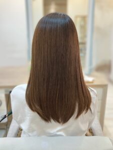 40代の白髪染めは“染めるだけ”で大丈夫？白髪染めをしながらエイジングケア