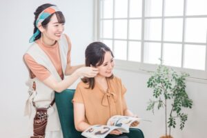 白髪染めは自宅と美容室で何が違う？｜大宮見沼で迷っている方へ