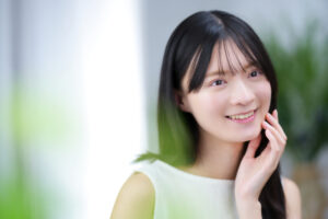 大宮見沼で「髪がまとまらない」と悩む40〜50代女性へ｜ヘアケアしても改善しない本当の理由とは？