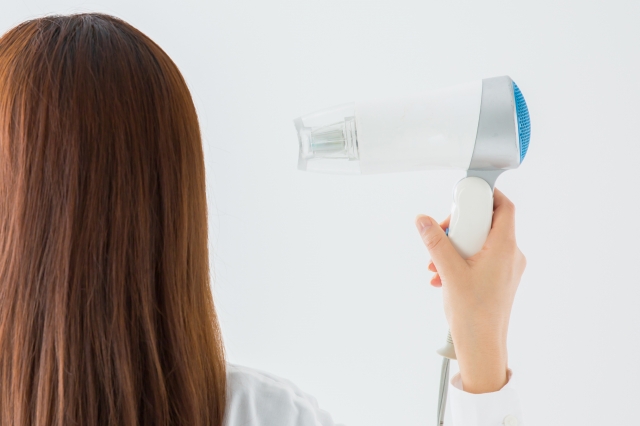 エイジング毛のケア方法とは?40〜50代女性が知っておきたい髪の変化との向き合い方